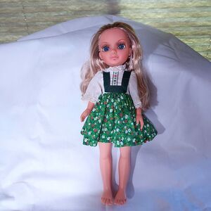Famosa Nancy Doll SPAIN 17" Blonde Blue Eyes Full Lashes Madame Alexander Dress